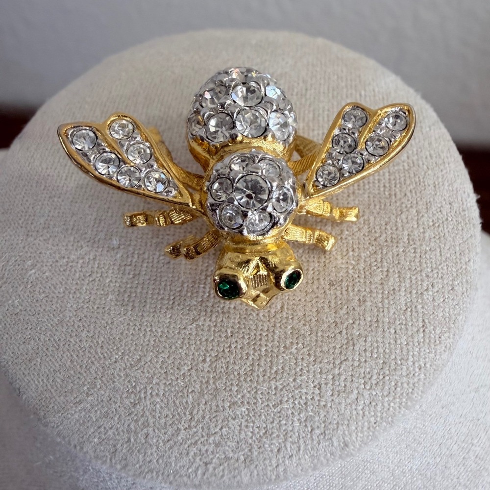 Vintage‎ Joan Rivers Bumble Bee Brooch Pin Gold Tone Green Eyes